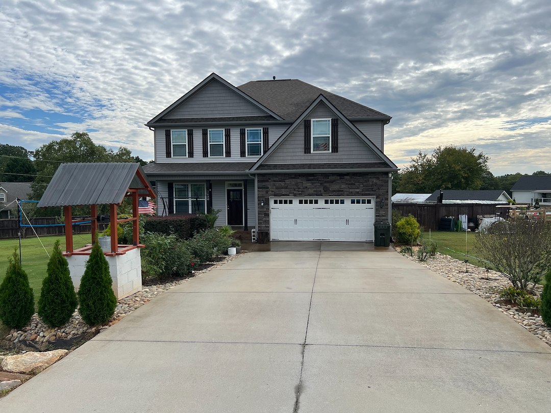 Exterior House Washing in Greer, SC (1) Thumbnail