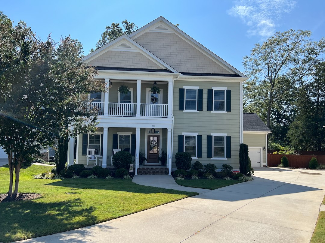 Fence Cleaning in Greer, SC Thumbnail