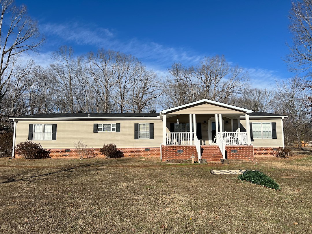 House Soft Washing & Wood Deck Cleaning in Pelzer, SC Thumbnail