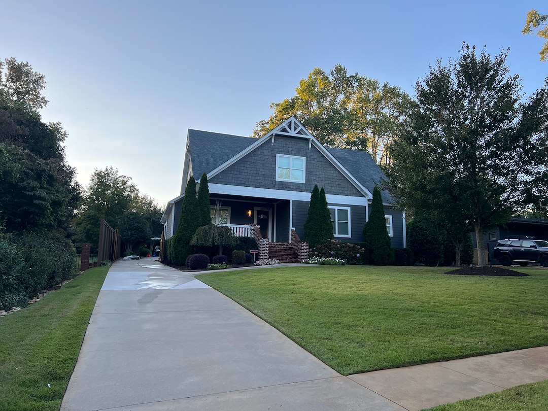 Oxidation Removal & Exterior House Washing in Greenville, SC Thumbnail