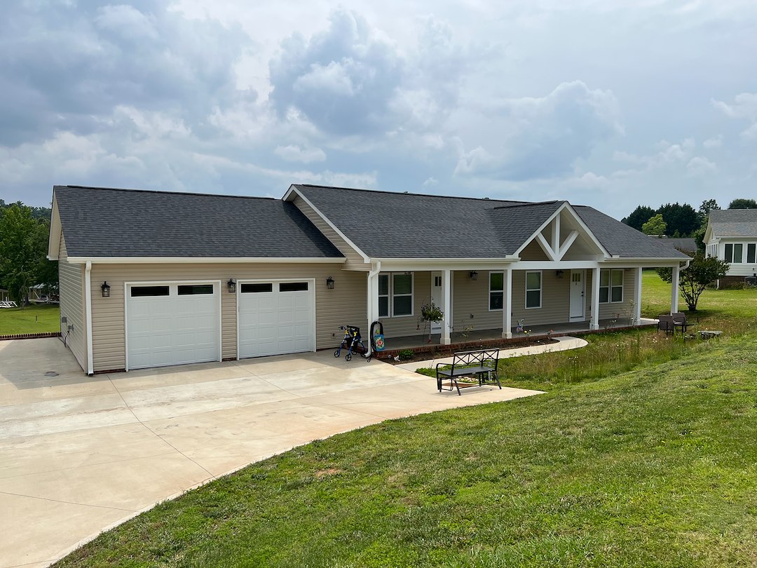 Professional Exterior House Washing & Concrete Cleaning In Inman, SC Thumbnail