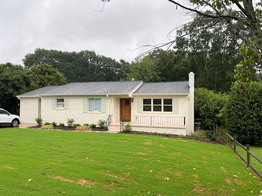 Residential Window Cleaning in Greenville, SC – Crystal Clear Results for a Brighter Home Thumbnail