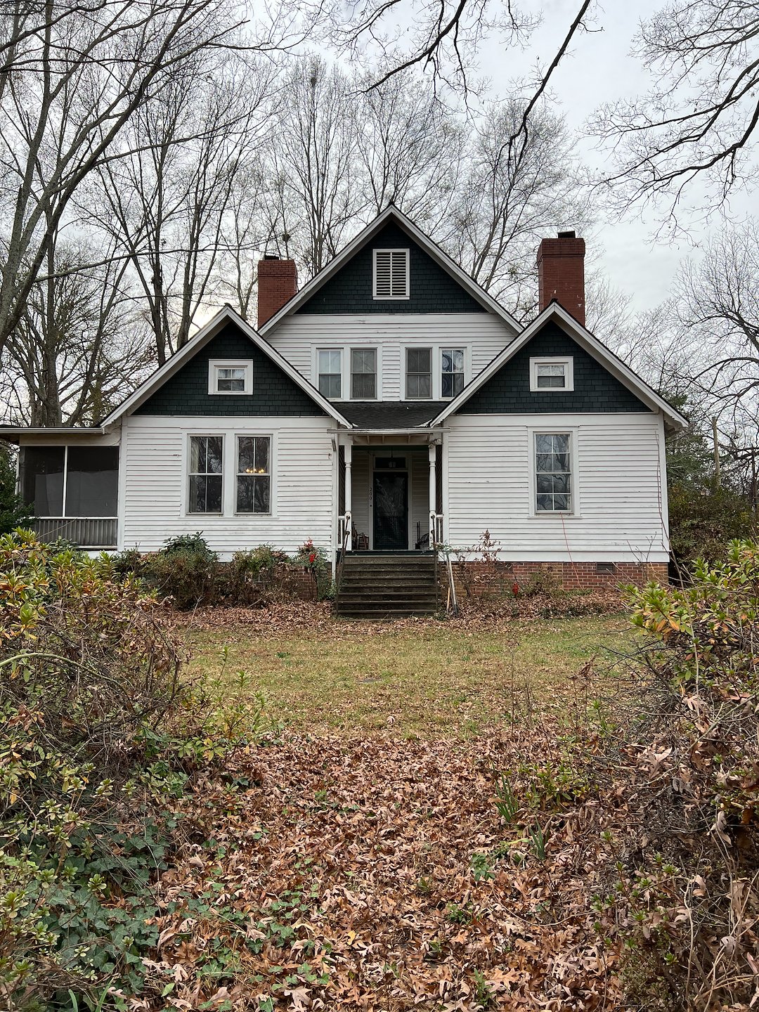 Roof Washing in Landrum, SC – Professional Moss Removal & Soft Wash Restoration Thumbnail